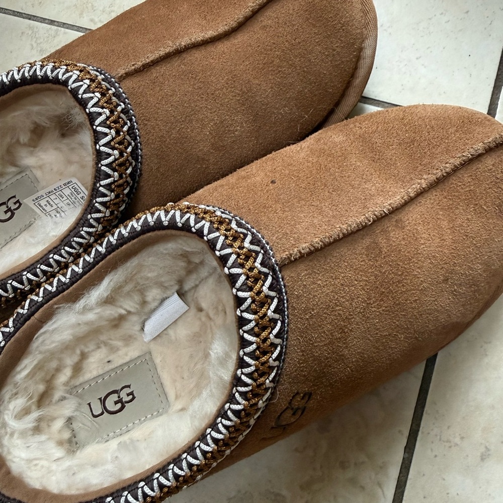 UGG tazman